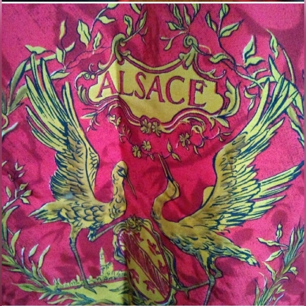 🌟🌟🌟HERMES PARIS ALSACE 100% SILK SCARF🌟🌟🌟 - Picture 4 of 9